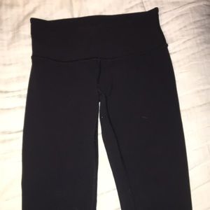 Black Lulu Lemon leggings